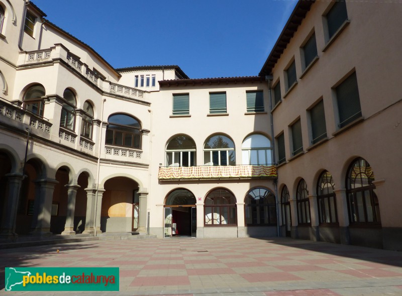 Vic - Escola de les Carmelites (Foto: Graciel·la Vidal, 2021) Vic - Escola de les Carmelites