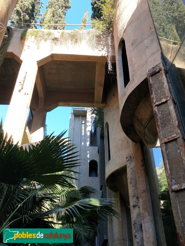 Sant Just Desvern - Taller d'Arquitectura - Fàbrica Sansón (Foto: Anna Corcoll, 2022) Sant Just Desvern - Taller d'Arquitectura - Fàbrica Sansón