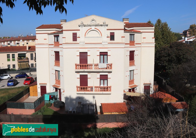 Montmeló - Casal de les Tres Creus (Foto: Albert Esteves, 2022) Montmeló - Casal de les Tres Creus