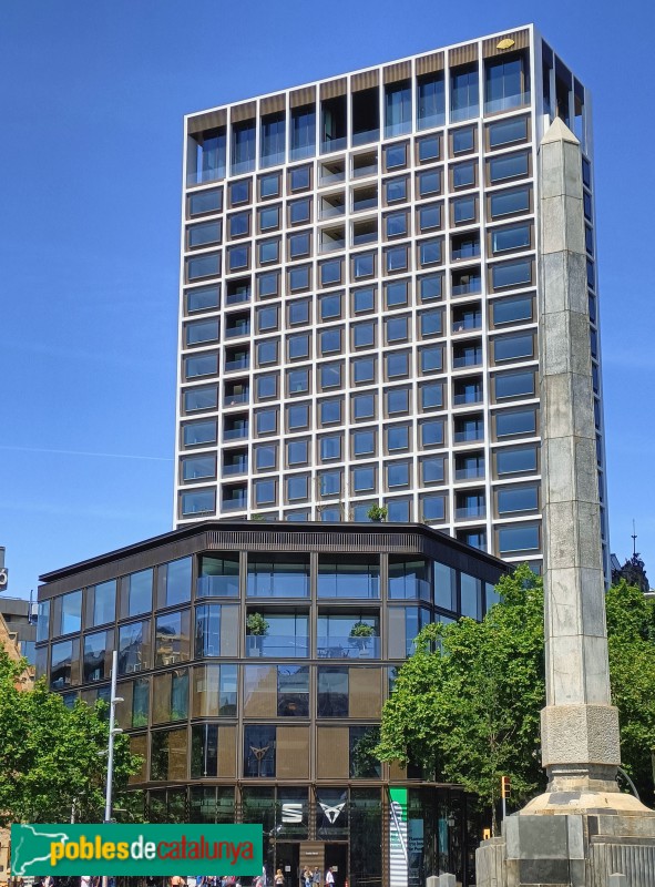 Barcelona - Residences Mandarin Oriental. Passatge i mural (Foto: Anna Corcoll, 2022) Barcelona - Residences Mandarin Oriental. Passatge i mural