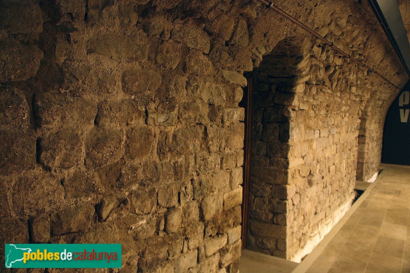 Vic - Albergueria. Interior (Foto: Graciel·la Vidal, 2011) Vic - Albergueria. Interior