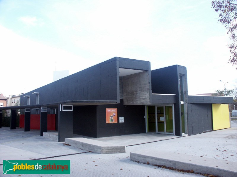 Vic - Escola Bressol Horta Vermella (Foto: Graciel·la Vidal, 2008) Vic - Escola Bressol Horta Vermella