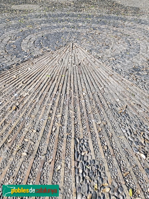 Barcelona - Mirador de l'Alcalde. Paviment (Foto: Anna Corcoll, 2023) Barcelona - Mirador de l'Alcalde. Paviment