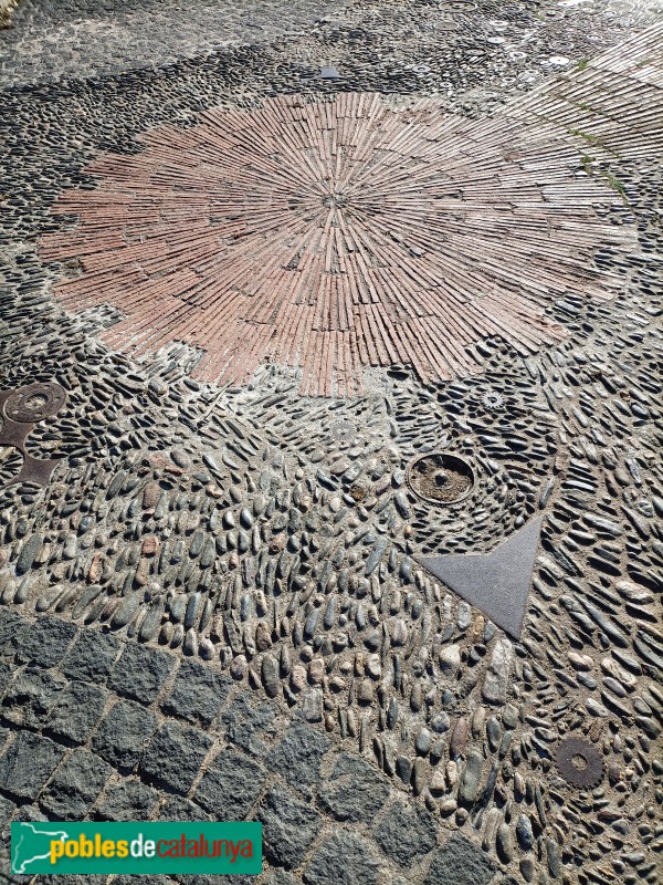 Barcelona - Mirador de l'Alcalde. Paviment (Foto: Anna Corcoll, 2023) Barcelona - Mirador de l'Alcalde. Paviment