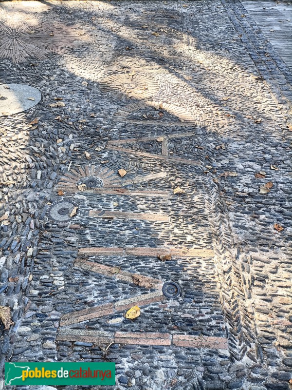 Barcelona - Mirador de l'Alcalde. Paviment (Foto: Anna Corcoll, 2023) Barcelona - Mirador de l'Alcalde. Paviment