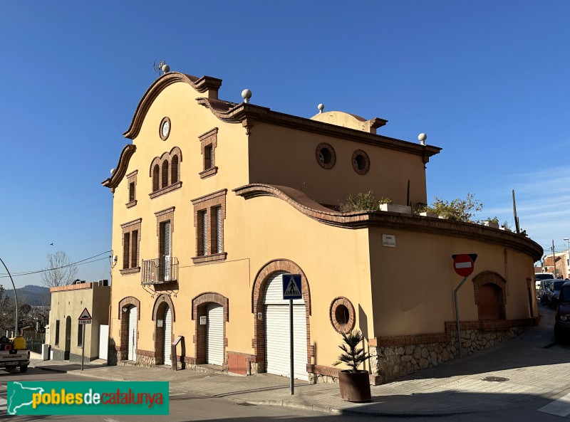 El Papiol - Avinguda Generalitat, 72 (Foto: Albert Esteves, 2023) El Papiol - Avinguda Generalitat, 72