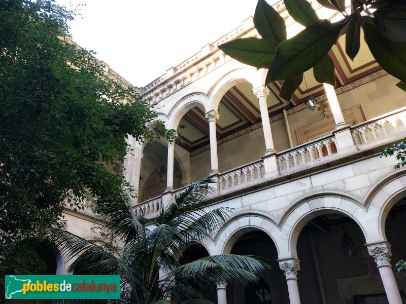 Barcelona - Universitat de Barcelona. Claustre (Foto: Anna Corcoll, 2016) Barcelona - Universitat de Barcelona. Claustre