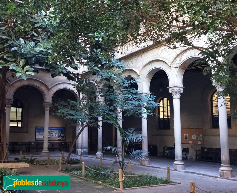 Barcelona - Universitat de Barcelona. Claustre (Foto: Anna Corcoll, 2016) Barcelona - Universitat de Barcelona. Claustre
