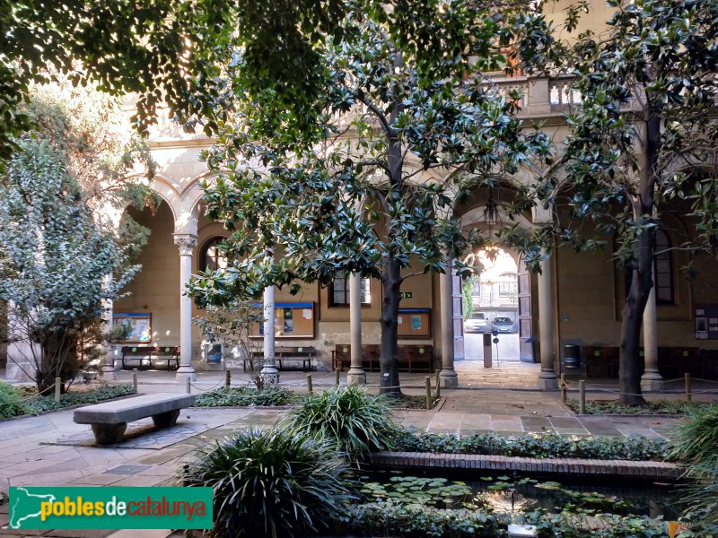 Barcelona - Universitat de Barcelona. Claustre (Foto: Anna Corcoll, 2016) Barcelona - Universitat de Barcelona. Claustre