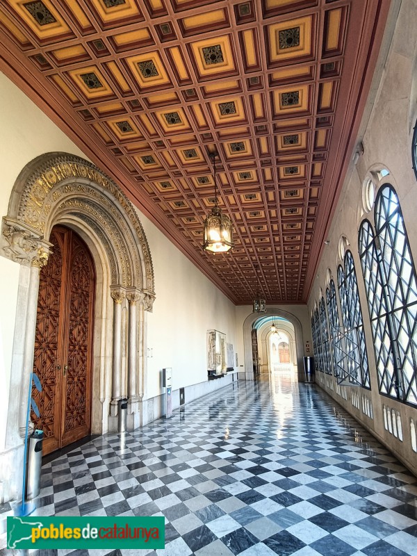 Barcelona - Universitat de Barcelona. Galeria del Paranimf (Foto: Anna Corcoll, 2023) Barcelona - Universitat de Barcelona. Galeria del Paranimf