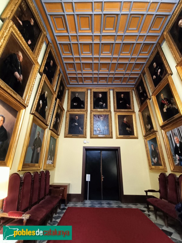 Barcelona - Universitat de Barcelona. Vestíbul de la Sala de Juntes (Foto: Anna Corcoll, 2023) Barcelona - Universitat de Barcelona. Vestíbul de la Sala de Juntes