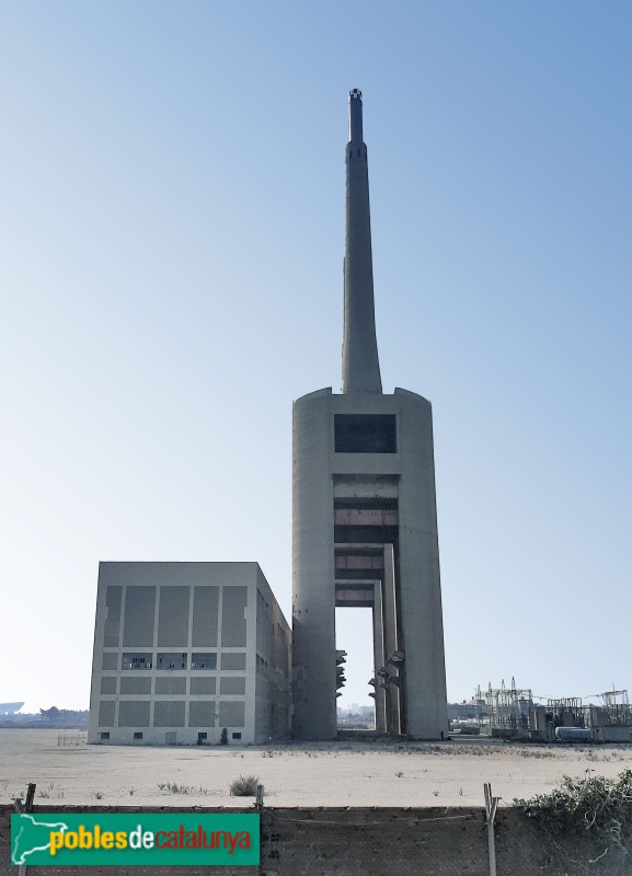 Sant Adrià de Besòs - Les Tres Xemeneies (Foto: Sergi Suárez, 2023) Sant Adrià de Besòs - Les Tres Xemeneies