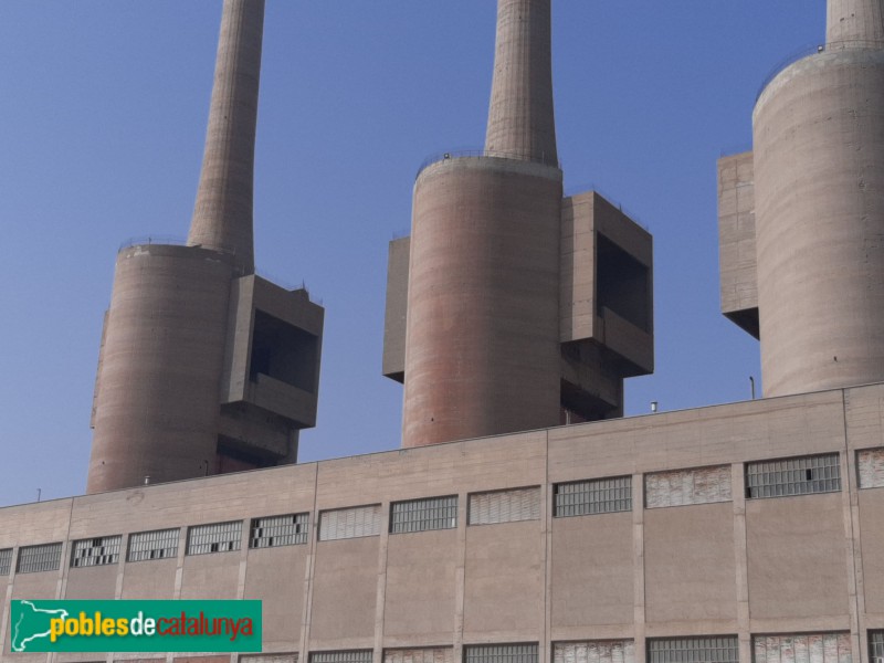 Sant Adrià de Besòs - Les Tres Xemeneies (Foto: Sergi Suárez, 2023) Sant Adrià de Besòs - Les Tres Xemeneies
