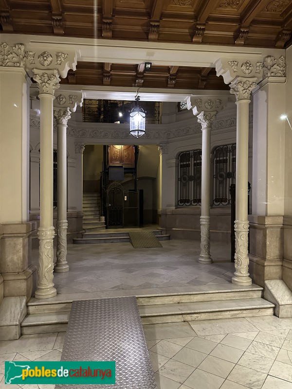 Barcelona - Bailèn, 15 / Ausiàs Marc, 48 (Foto: Albert Esteves, 2023) Barcelona - Bailèn, 15 / Ausiàs Marc, 48