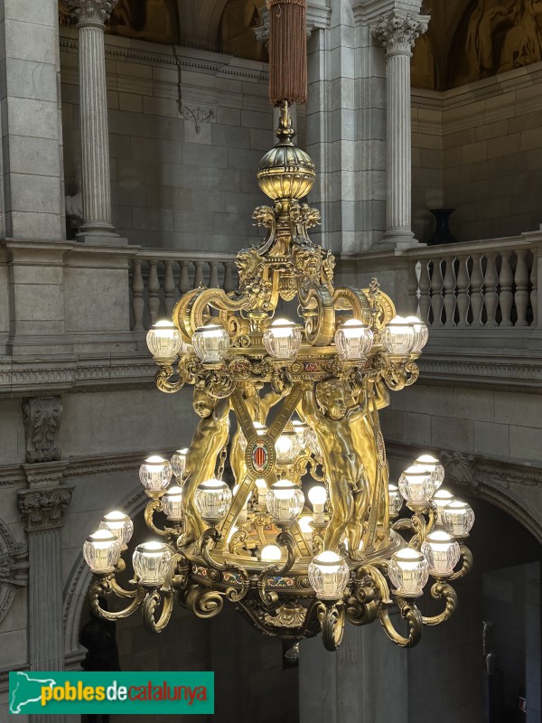 Barcelona - Casa de la Ciutat. Escala d'Honor (Foto: Albert Esteves, 2023) Barcelona - Casa de la Ciutat. Escala d'Honor