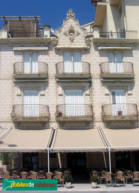 Sitges - Casa Josep Barnet (Foto: Albert Esteves, 2006) Sitges - Casa Josep Barnet