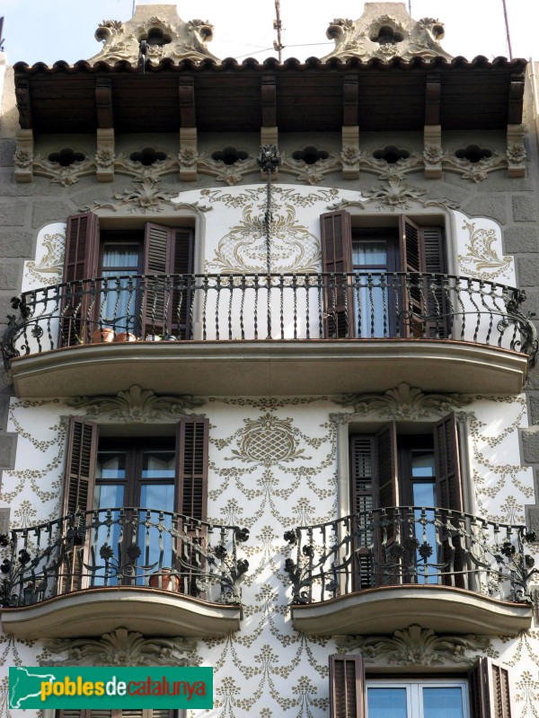 Barcelona - Balmes, 158-160 (Foto: Albert Esteves, 2008) Barcelona - Balmes, 158-160