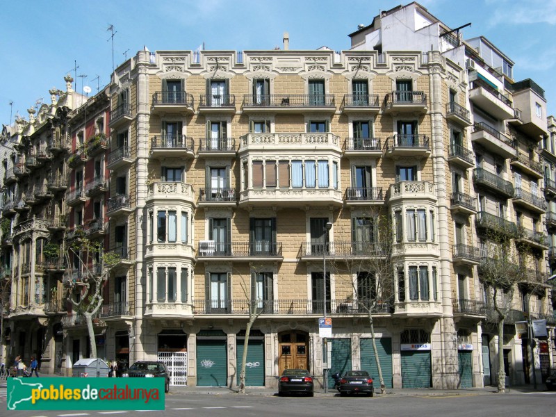 Barcelona - Còrsega, 263 / Enric Granados, 100-102 (Foto: Albert Esteves, 2008) Barcelona - Còrsega, 263 / Enric Granados, 100-102