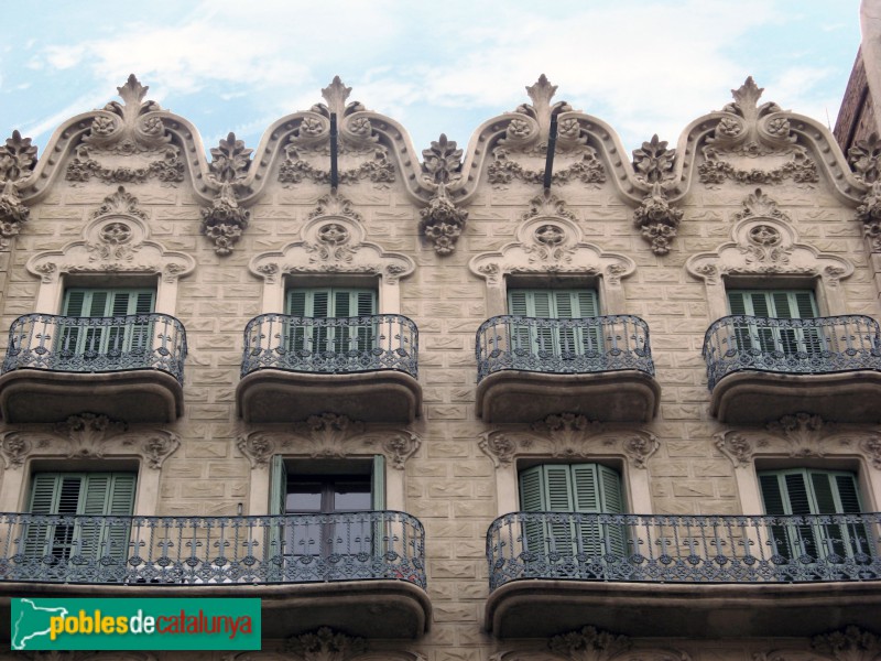 Barcelona - Còrsega, 224 (Foto: Albert Esteves, 2008) Barcelona - Còrsega, 224