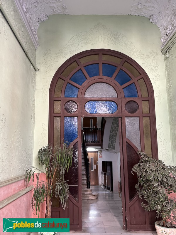 Barcelona - Còrsega, 224 (Foto: Albert Esteves, 2023) Barcelona - Còrsega, 224