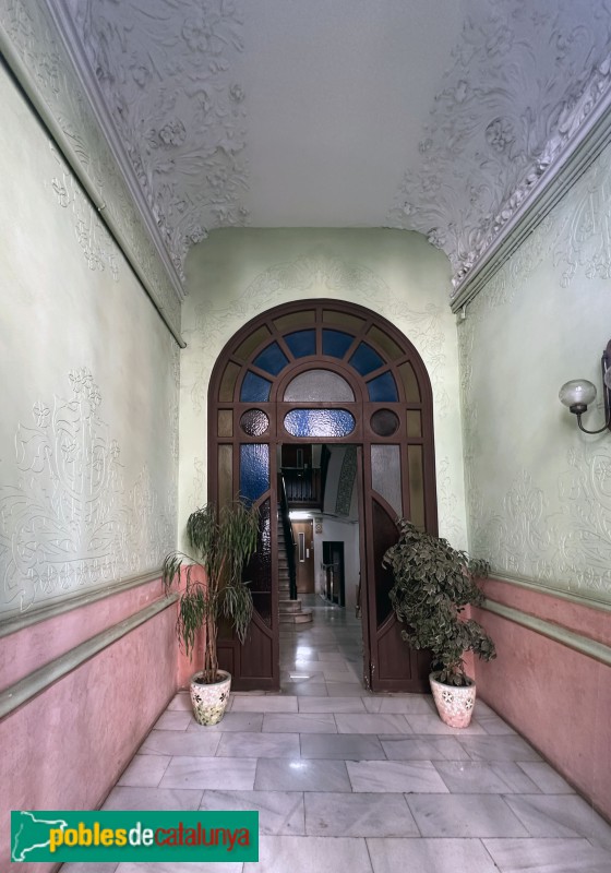 Barcelona - Còrsega, 224 (Foto: Albert Esteves, 2023) Barcelona - Còrsega, 224