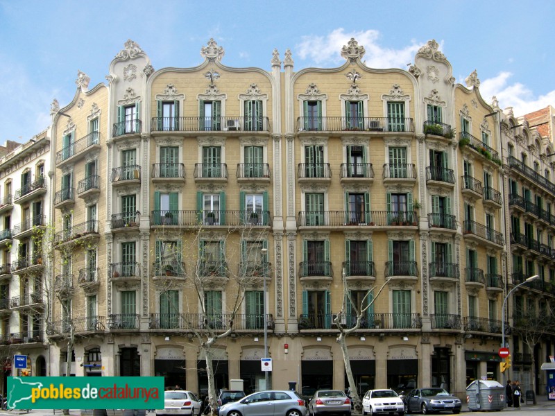 Barcelona - Còrsega, 221 / Muntaner, 171 (Foto: Albert Esteves, 2006) Barcelona - Còrsega, 221 / Muntaner, 171