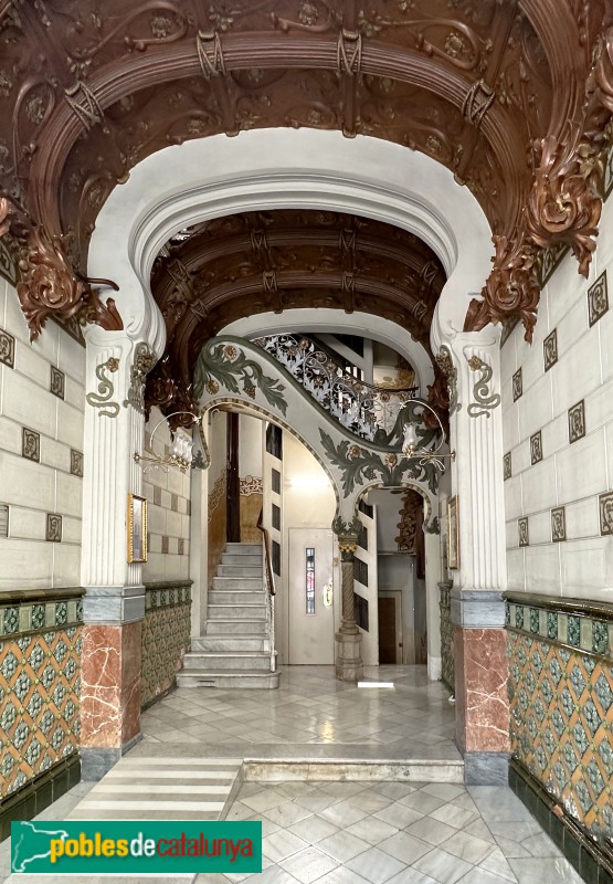 Barcelona - París, 202 (Foto: Albert Esteves, 2023) Barcelona - París, 202