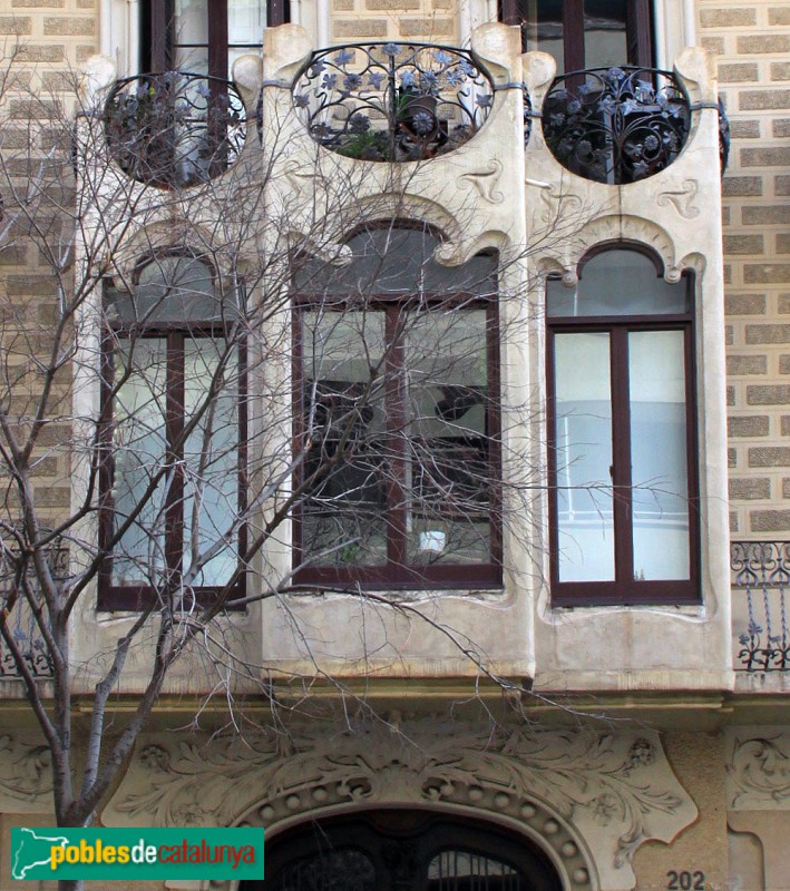 Barcelona - París, 202 (Foto: Albert Esteves, 2018) Barcelona - París, 202