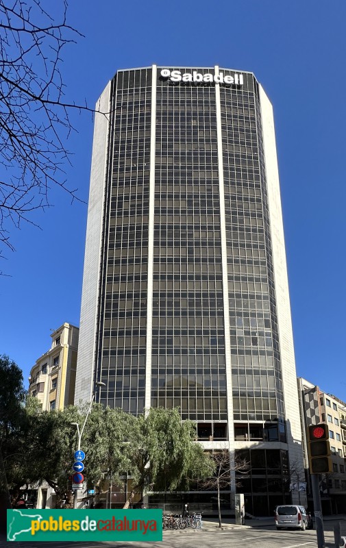 Barcelona - Edifici Sabadell (Balmes, 168-170) (Foto: Albert Esteves, 2023) Barcelona - Edifici Sabadell (Balmes, 168-170)