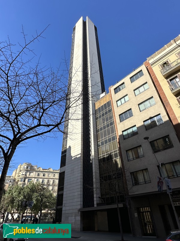 Barcelona - Edifici Sabadell (Balmes, 168-170) (Foto: Albert Esteves, 2023) Barcelona - Edifici Sabadell (Balmes, 168-170)