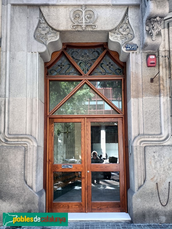 Barcelona - Còrsega, 260 (Foto: Anna Corcoll, 2022) Barcelona - Còrsega, 260