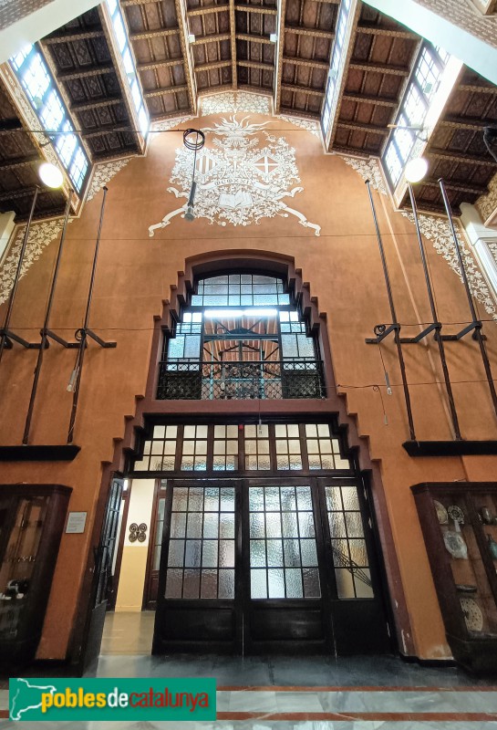 Barcelona - Escola Industrial. Escola del Treball. Vestíbul (Foto: Anna Corcoll, 2022) Barcelona - Escola Industrial. Escola del Treball. Vestíbul