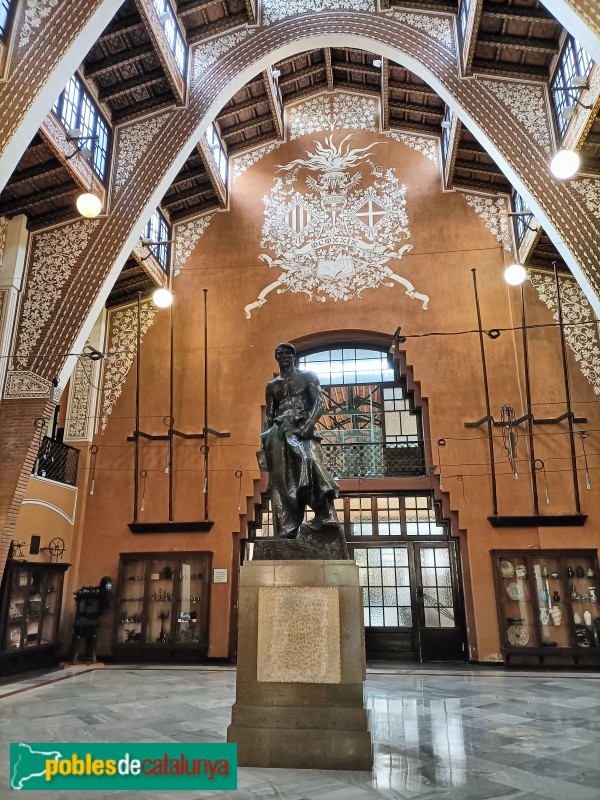 Barcelona - Escola Industrial. Escola del Treball. Vestíbul (Foto: Anna Corcoll, 2022) Barcelona - Escola Industrial. Escola del Treball. Vestíbul