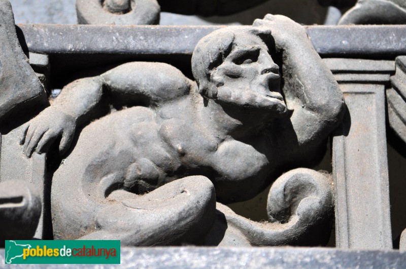 Barcelona - Gran Via, 733. Detall porta (Foto: Jordi Grau i Dausà, 2023) Barcelona - Gran Via, 733. Detall porta