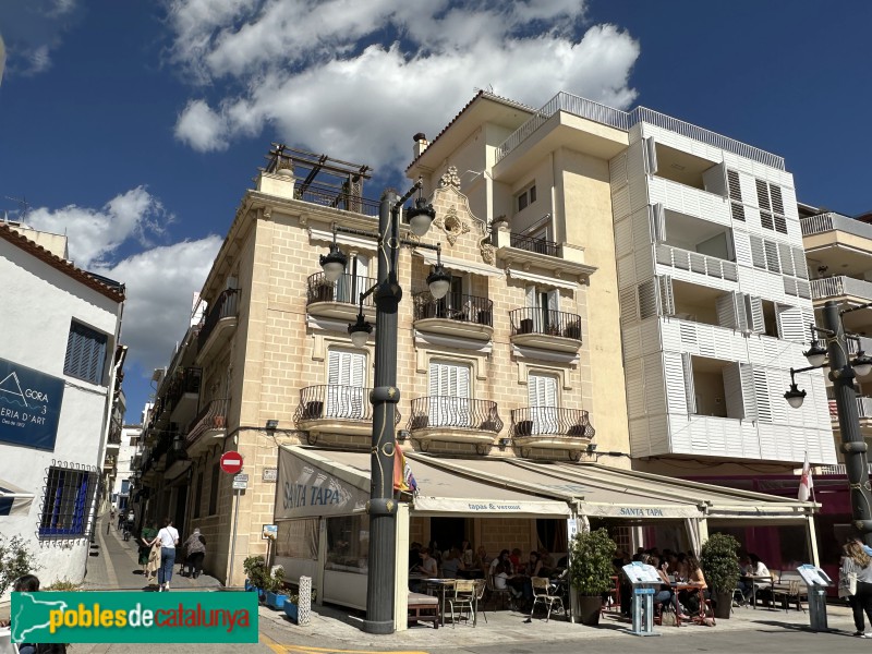 Sitges - Casa Josep Barnet (Foto: Albert Esteves, 2023) Sitges - Casa Josep Barnet