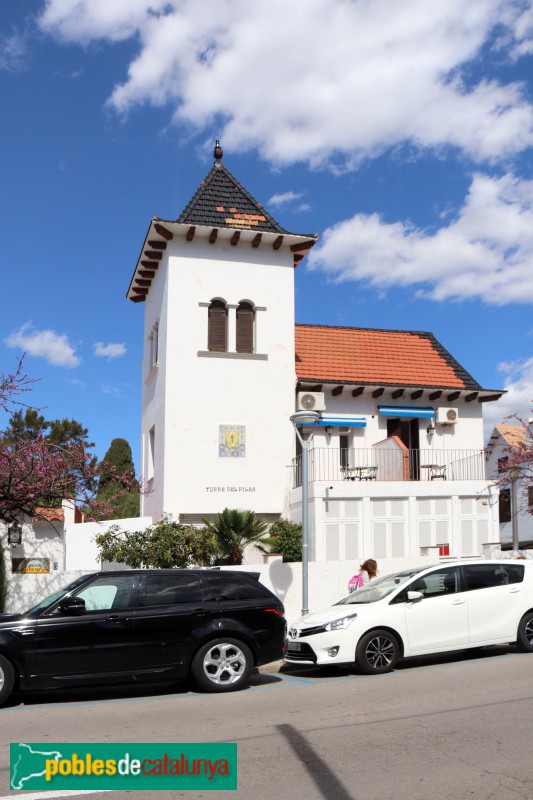 Sitges - Av. Vinyet, 4 (Hotel Capri) (Foto: Albert Esteves, 2023) Sitges - Av. Vinyet, 4 (Hotel Capri)