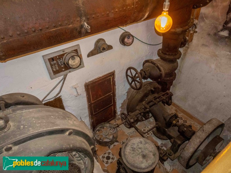 Mont-ral - Molí del Fort. Dinamos de la central elèctrica (Foto: Francesc Vidal-Barraquer, 2023) Mont-ral - Molí del Fort. Dinamos de la central elèctrica