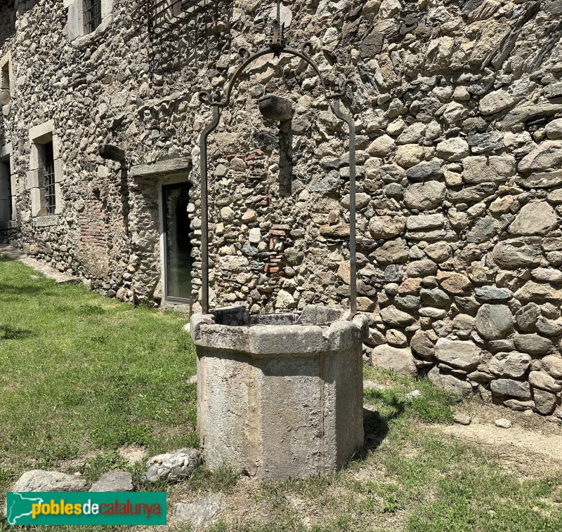 Gualba - Can Figueres. Pou