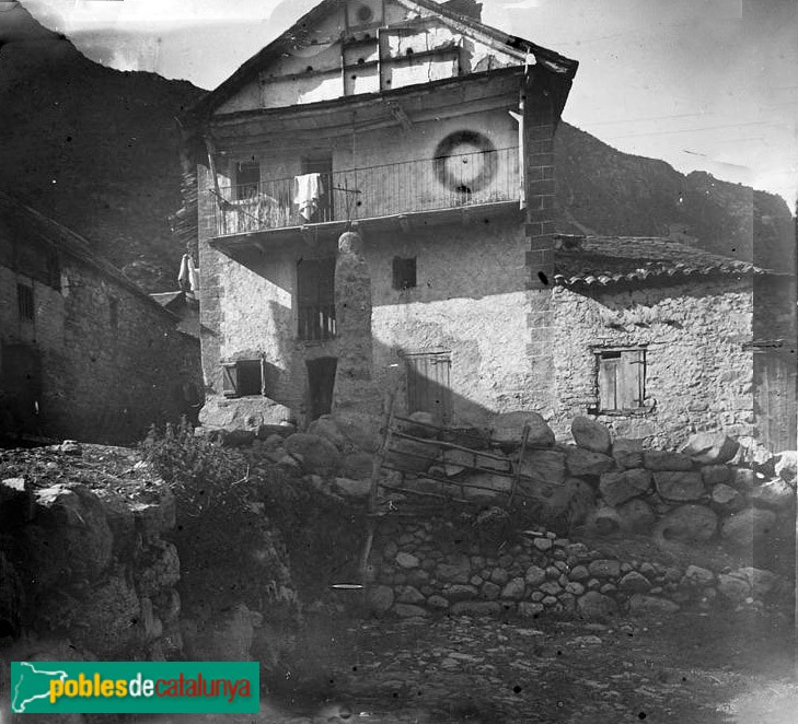 Casa de Barruera (Foto: <i>Josep Salvany -Fons Salvany. Biblioteca de Catalunya-</i>, 1920) Casa de Barruera