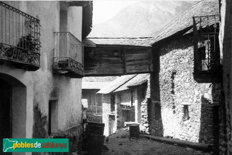 Nucli urbà de Boí (Foto: <i>Josep Danés -Arxiu Fotogràfic Centre Excursionista de Catalunya-</i>, 1935) Nucli urbà de Boí