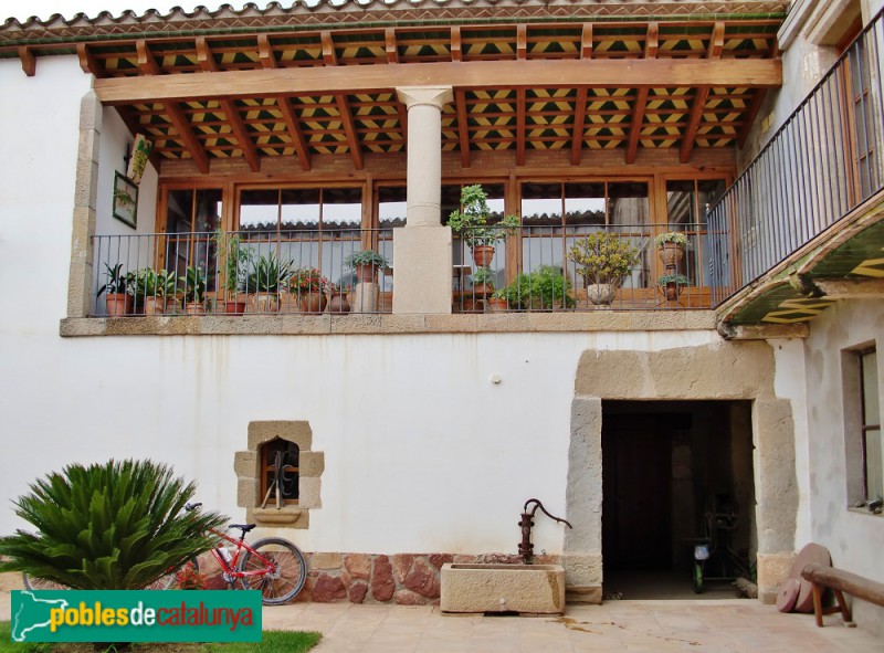 Sant Llorenç d'Hortons - Can Carafí (Foto: Mª Rosa Ferré, 2012) Sant Llorenç d'Hortons - Can Carafí