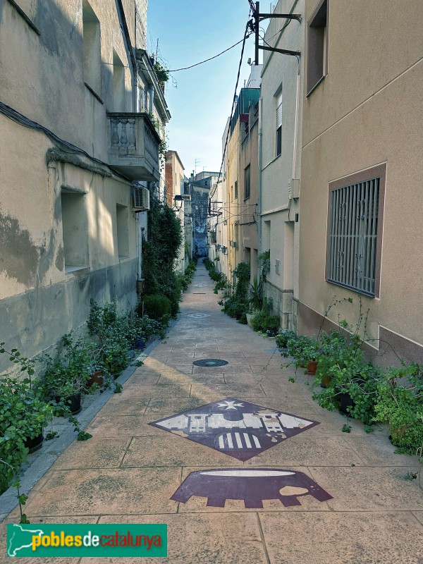 Amposta - Carrer del Fossat (Foto: Albert Esteves, 2023) Amposta - Carrer del Fossat