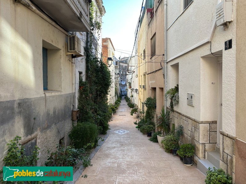 Amposta - Carrer del Fossat (Foto: Albert Esteves, 2023) Amposta - Carrer del Fossat