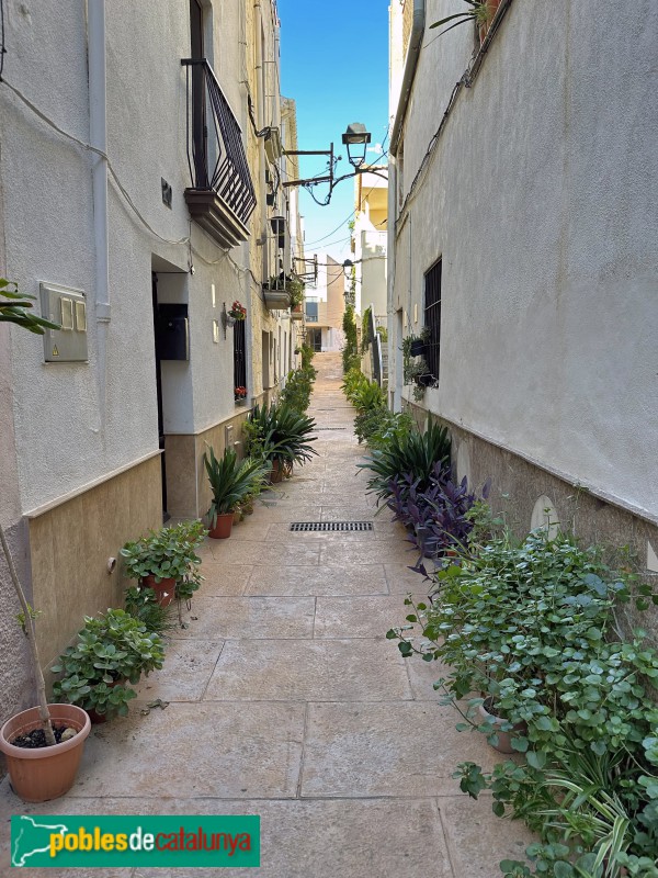 Amposta - Carrer del Fossat (Foto: Albert Esteves, 2023) Amposta - Carrer del Fossat