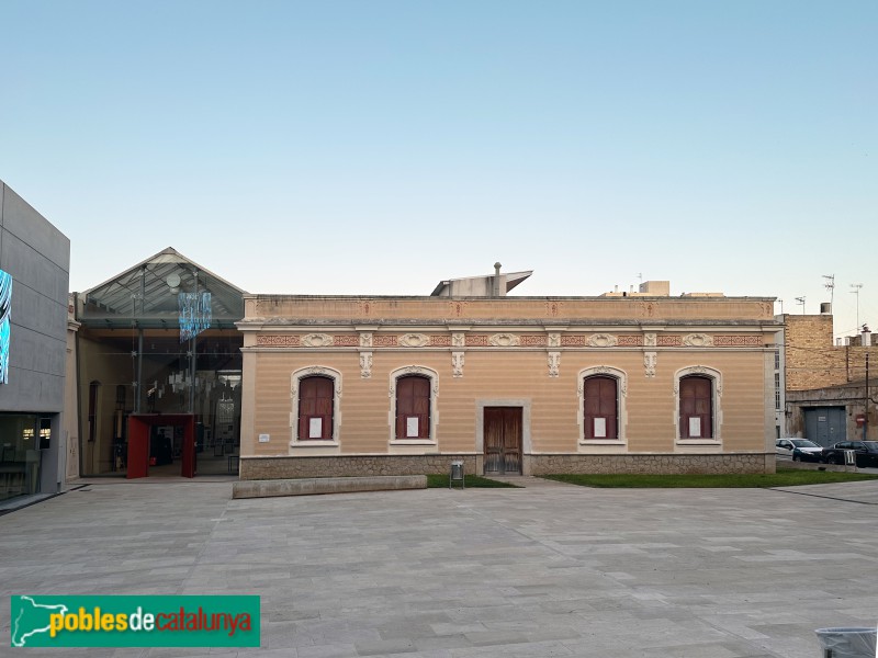 Amposta - Escoles Miquel Granell (Foto: Albert Esteves, 2023) Amposta - Escoles Miquel Granell