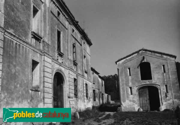 Vallgorguina - Can Palomer (Foto: <i>Montserrat Viader -calaix.gencat.cat-</i>, 1982) Vallgorguina - Can Palomer