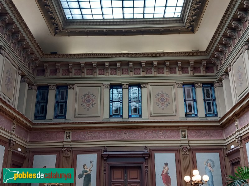 Barcelona - Palau Casades. Tercera planta, saló central