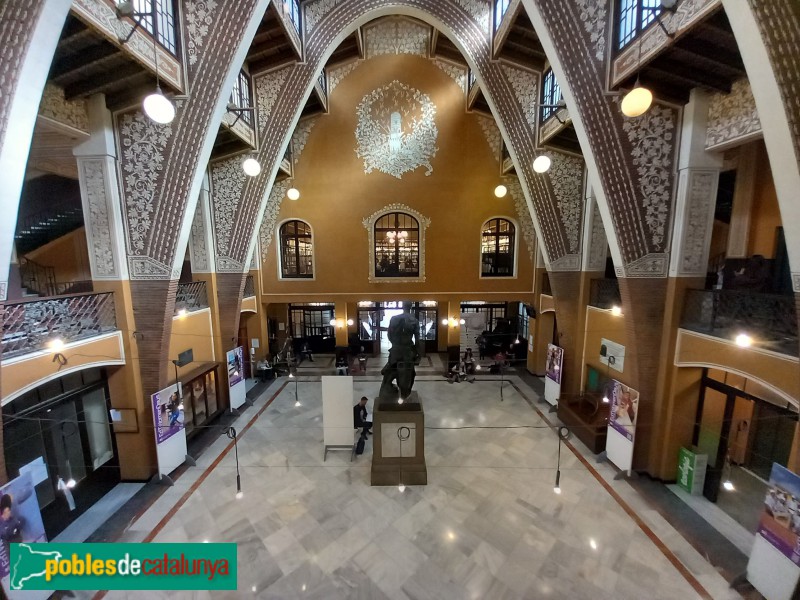 Barcelona - Escola Industrial. Escola del Treball. Vestíbul (Foto: Sergi Suárez, 2023) Barcelona - Escola Industrial. Escola del Treball. Vestíbul