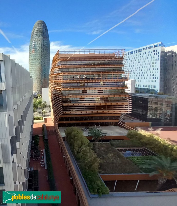 Barcelona - Edifici CMT 22@ (Foto: Sergi Suárez, 2023) Barcelona - Edifici CMT 22@