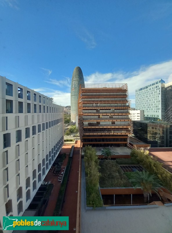 Barcelona - Edifici CMT 22@ (Foto: Sergi Suárez, 2023) Barcelona - Edifici CMT 22@